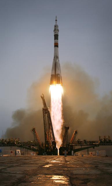 NASA image: Expedition 19 Launch