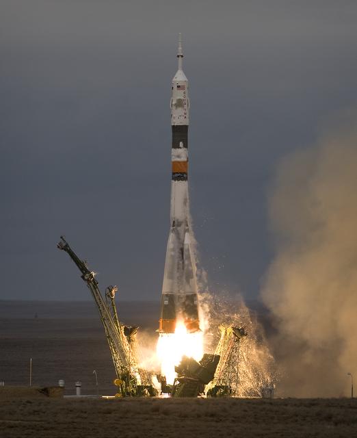 NASA image: Expedition 19 Launch