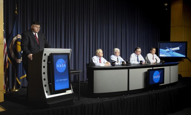 NASA image: Hubble Servicing Mission Press Conference