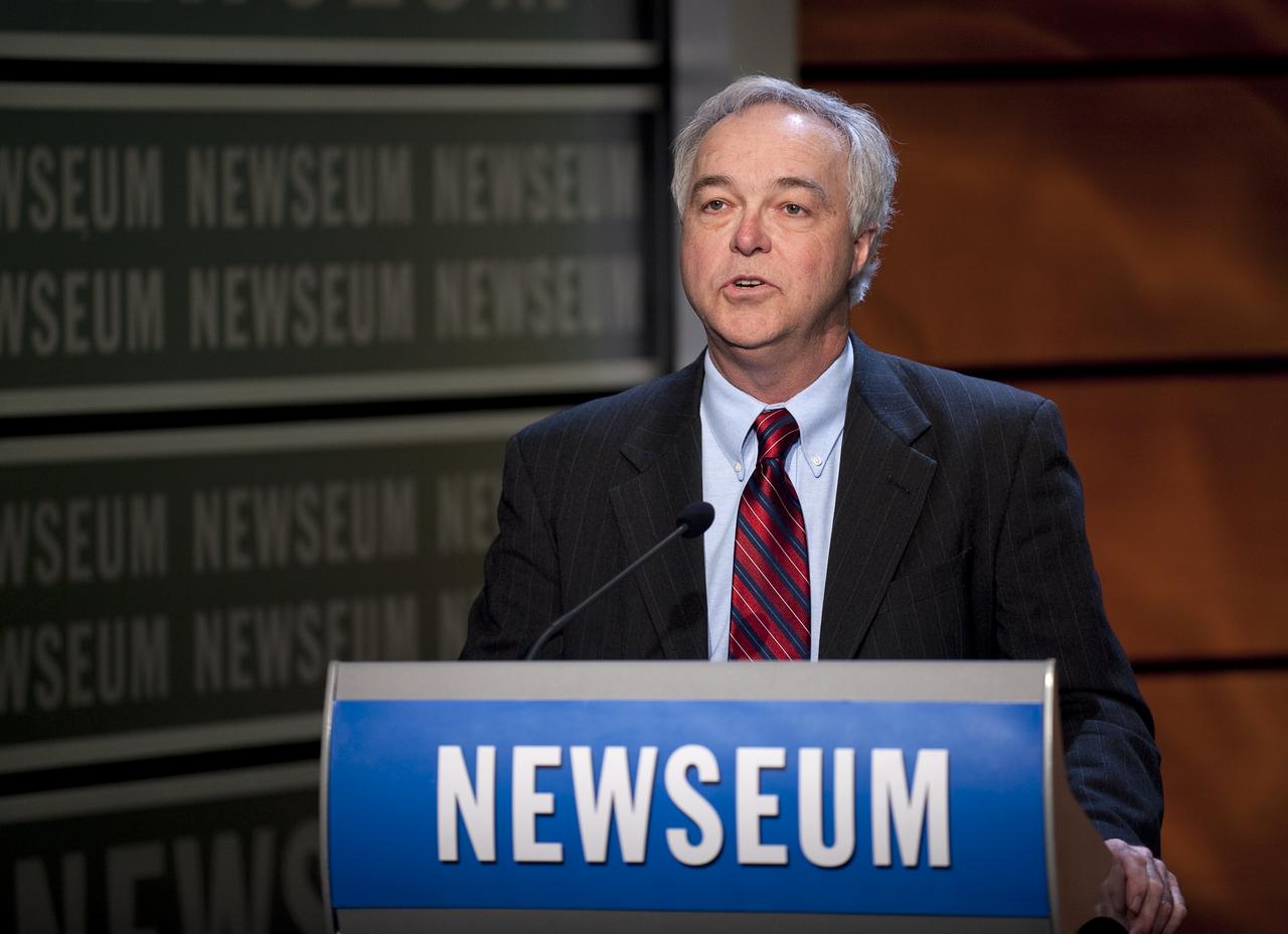 President and Chief Operating Officer of the Newseum, Kenneth Paulson, introduces the Newseum's distinguished journalist-in-residence, Nick Clooney and NASA Apollo 10 Astronaut Gene Cernan during a Newseum TV program celebrating the 40th anniversary of Apollo 10, Monday, May 18, 2009, in Washington.  Photo Credit (NASA/Bill Ingalls)
