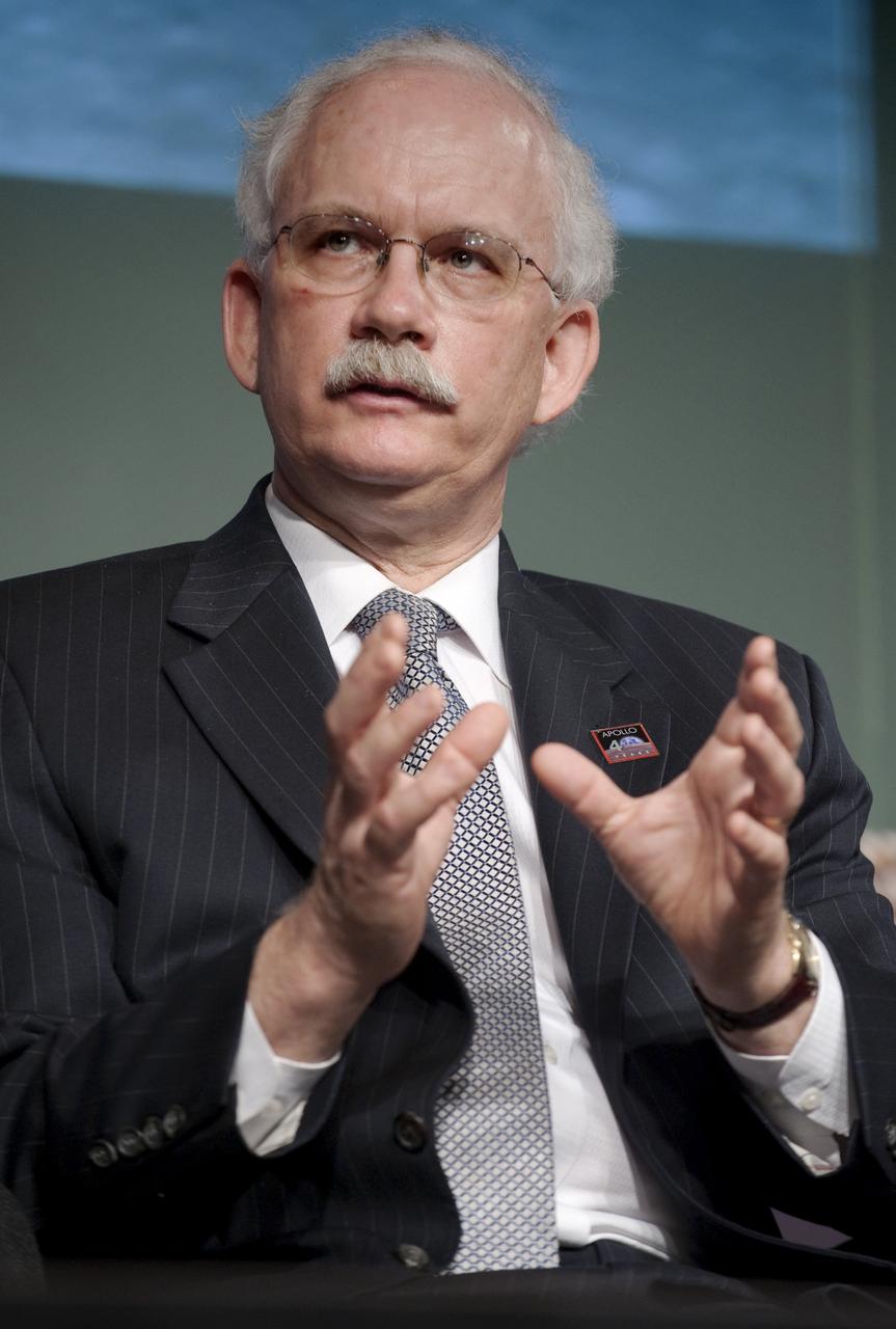Michael Neufeld, chair of the division of space history at the National Air and Space Museum, speaks during an Apollo History and Legacy roundtable discussion, Thursday, July 16, 2009, at NASA Headquarters in Washington. Photo Credit: (NASA/Paul E. Alers)
