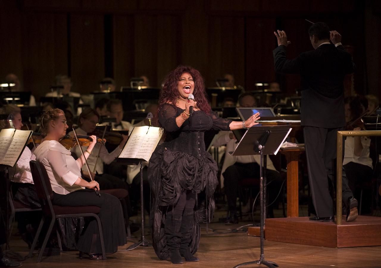 Singer Chaka Khan performs during the "Salute to Apollo" ceremony at the Kennedy Center for the Performing Arts, Saturday, July 18, 2009 in Washington. The event was part of NASA's week long celebration of the Apollo 40th Anniversary. Photo Credit: (NASA/Bill Ingalls)