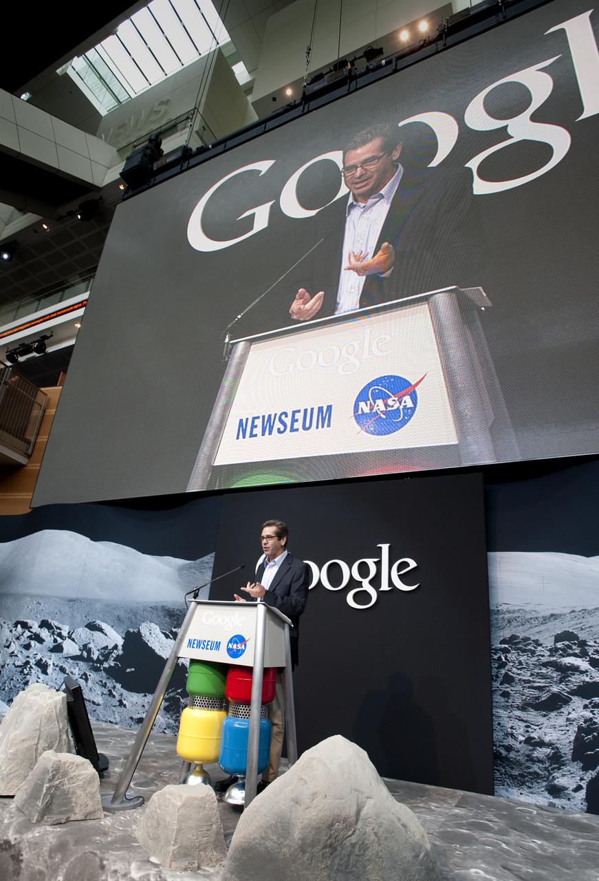 Miles O'Brien, former chief science and tech correspondent for CNN, speaks during a press conference, Monday, July 20, 2009, announcing the launch of Moon in Google Earth, an immersive 3D atlas of the Moon, accessible within Google Earth 5.0, Monday, July 20, 2009, at the Newseum in Washington. Photo Credit: (NASA/Bill Ingalls)