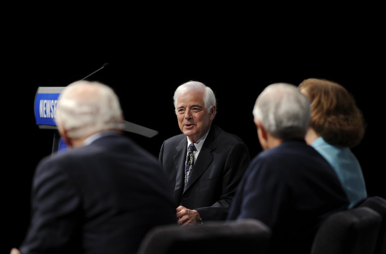 Veteran journalist Nick Clooney, center, moderated a panel discussion with Apollo 11 astronaut Buzz Aldrin, far right, Charlie Duke of Apollo 16, John Grunsfeld, of the recent Hubble mission, not seen, and Goddard Space Flight Center deputy director Laurie Leshin, Monday, July 20, 2009, at the Newseum in Washington as part of the commemoration of the 40th Anniversary of the Apollo 11 moon landing. Photo Credit: (NASA/Bill Ingalls)