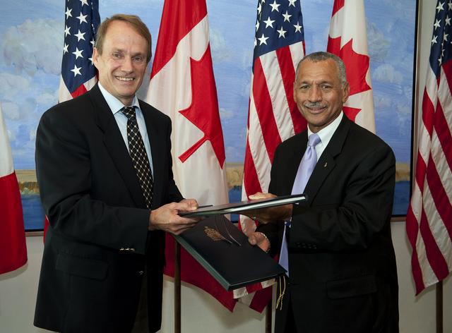 NASA image: U.S. and Canada Sign Space Agreement