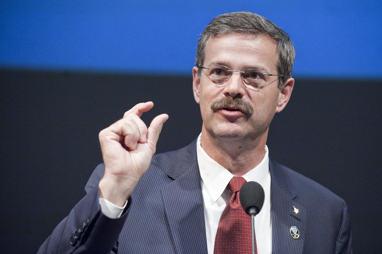 Astronaut Scott Altman speaks, Wednesday evening, Sept. 9, 2009, during a celebration of the Hubble Legacy at the National Air and Space Museum in Washington. Altman commanded STS-125, the mission to repair the Hubble Space Telescope. Astronomers declared the telescope a fully rejuvenated observatory with the release Wednesday of observations from four of its six operating science instruments. Photo Credit: (NASA/Bill Ingalls)