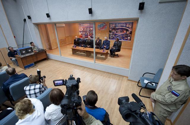 NASA image: Expedition 21 State Commission