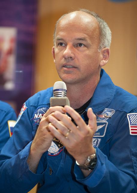 Expedition 21 Prelaunch Press Conference