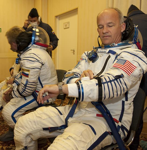 NASA image: Expedition 21 Crew Prepares For Launch