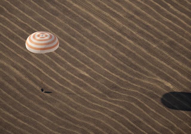 NASA image: Expedition 20 Landing