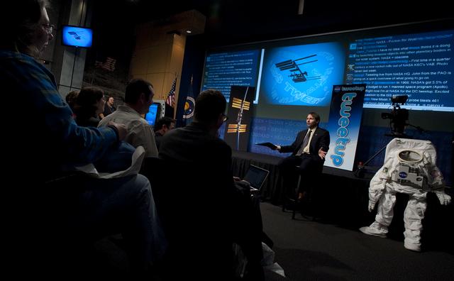 NASA image: NASA Live Tweetup Event with International Space Station