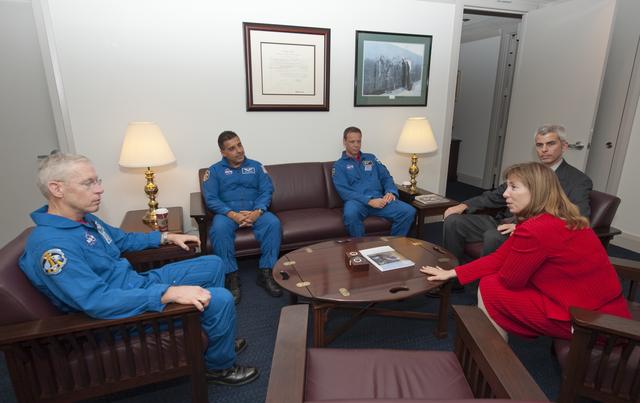 NASA image: STS-128 Administrator Visit