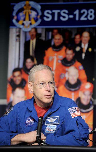 NASA image: STS-128 Auditorium Presentation