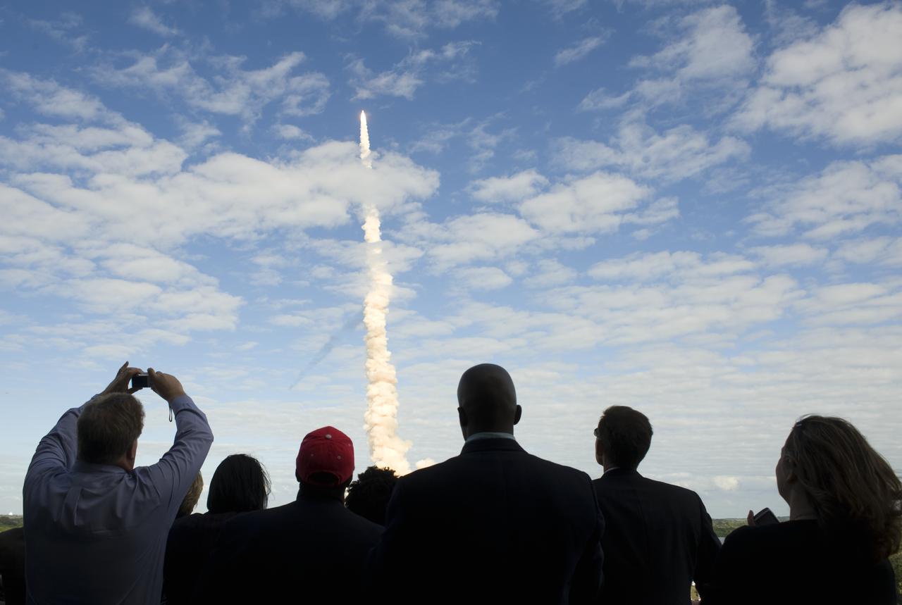 Guests at NASA's Kennedy Space Center view the launch of space shuttle Atlantis in Cape Canaveral, Fla., on Monday, Nov. 16, 2009.  Space shuttle Atlantis and its six-member crew began the 11-day STS-129 mission to the International Space Station. The shuttle will transport spare hardware to the outpost and return a station crew member who spent more than two months in space. Photo Credit: (NASA/Carla Cioffi) 
