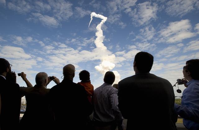 NASA image: STS-129 Shuttle Atlantis Launch
