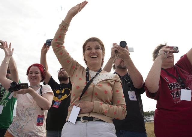 NASA image: STS-129 Tweetup