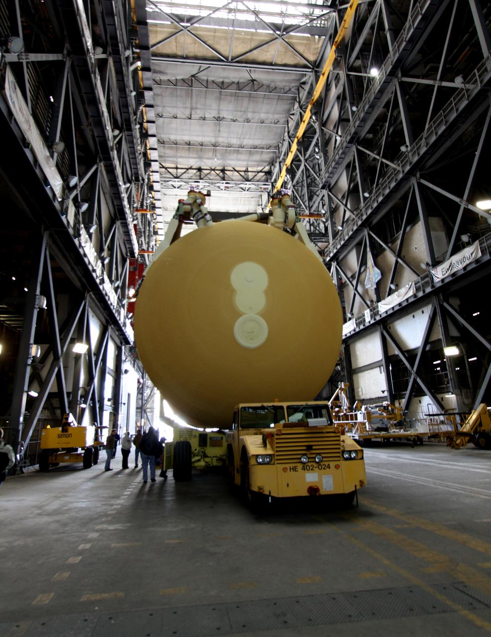 STS-131 ET-135 Offload from Barge & Xfer to VAB
