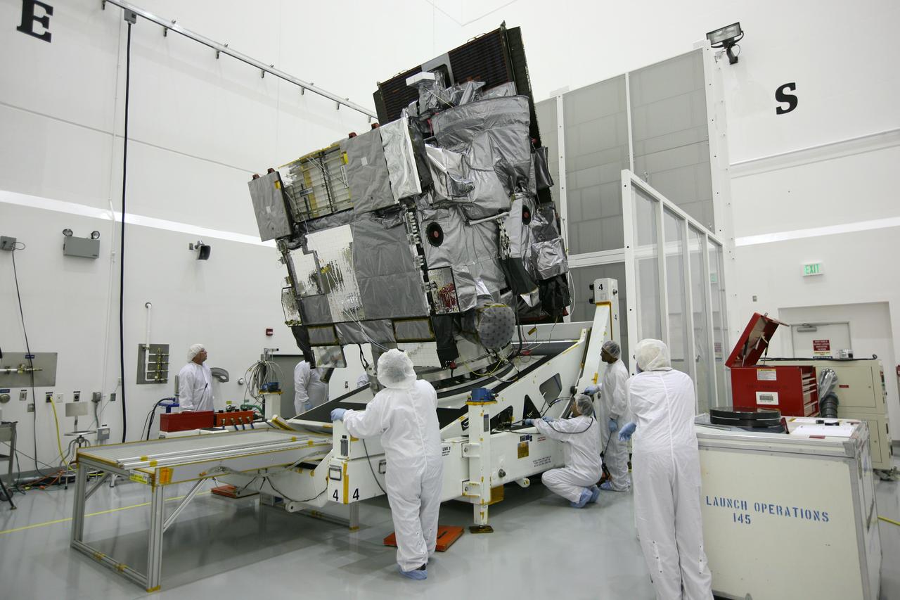 GOES-P UNBAGGING & ROTATION