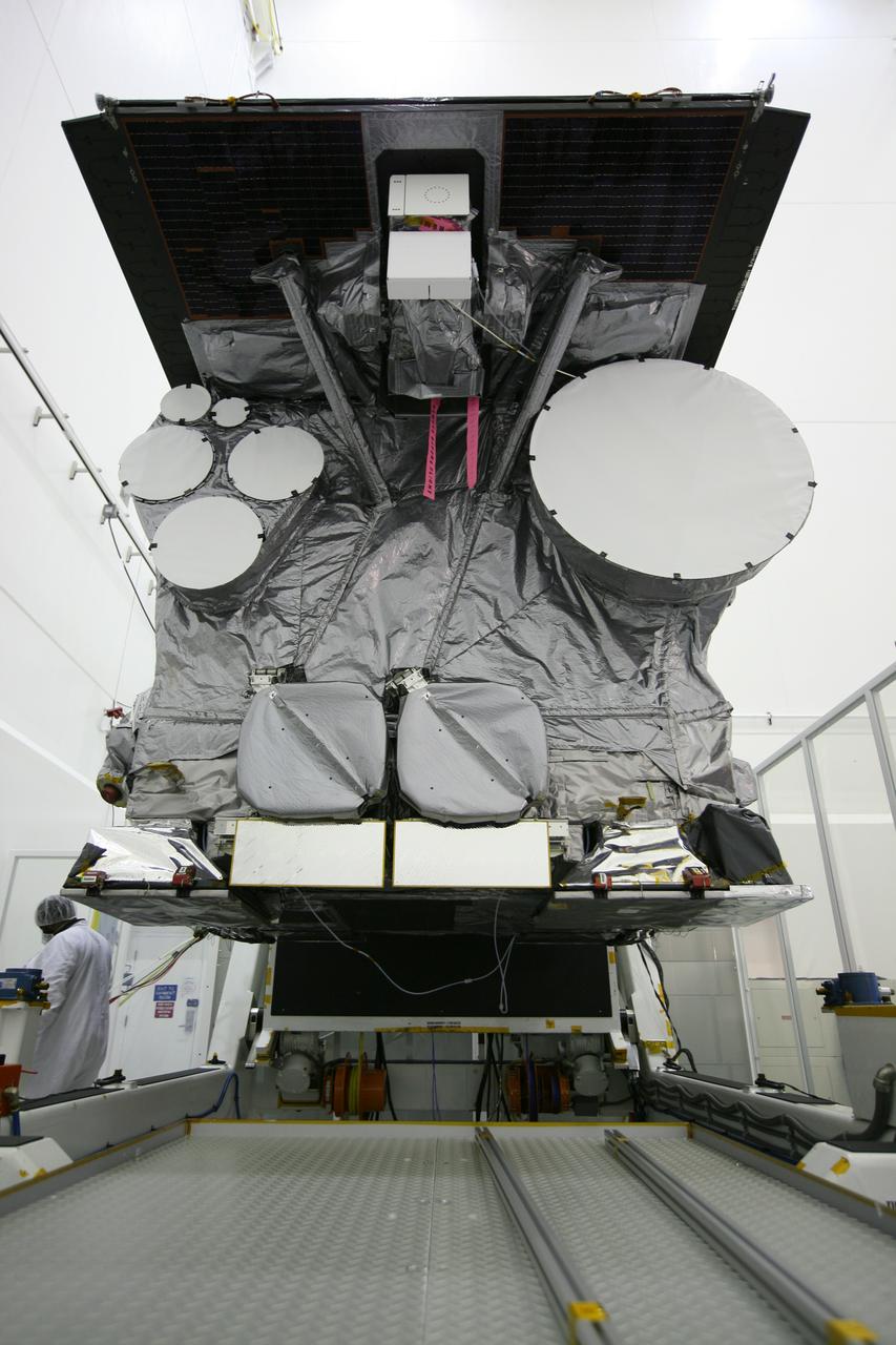 GOES-P UNBAGGING & ROTATION