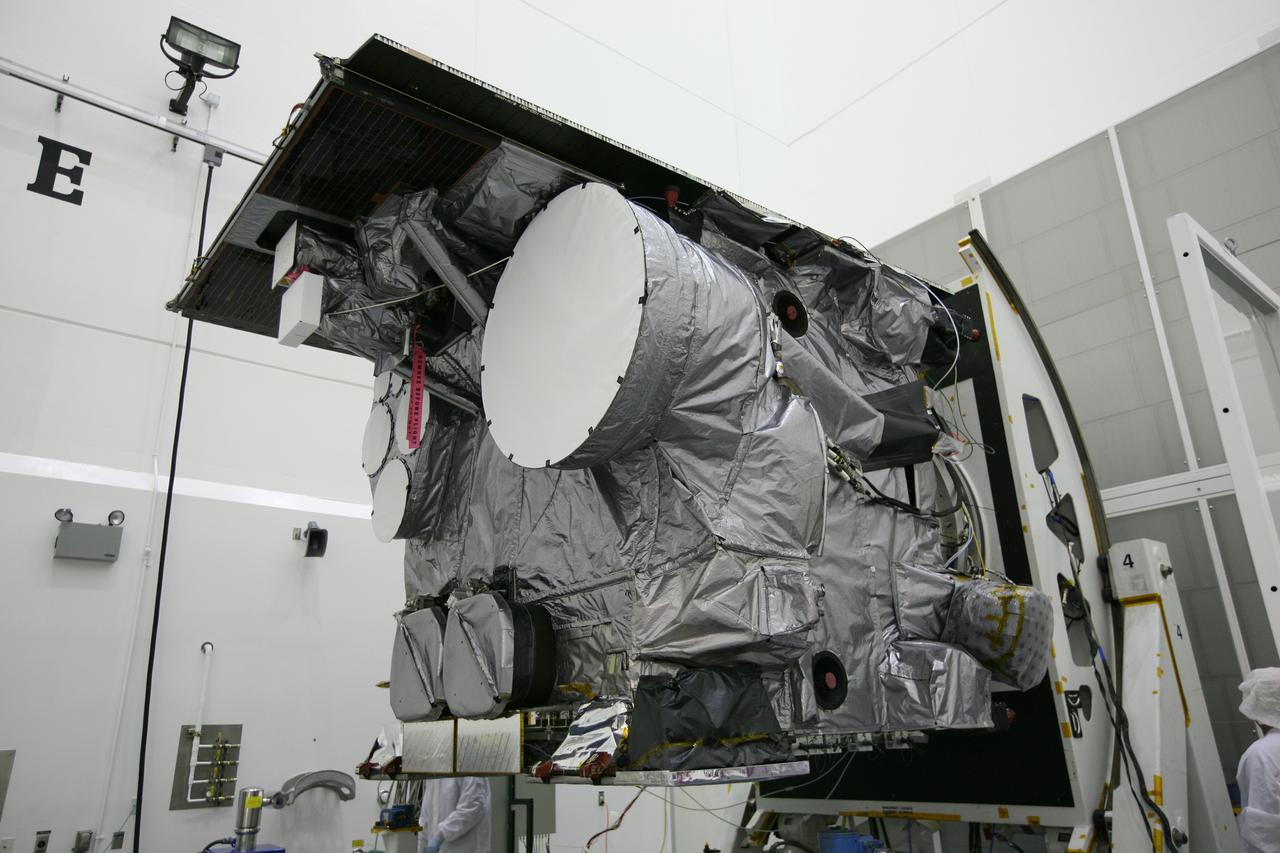 GOES-P UNBAGGING & ROTATION