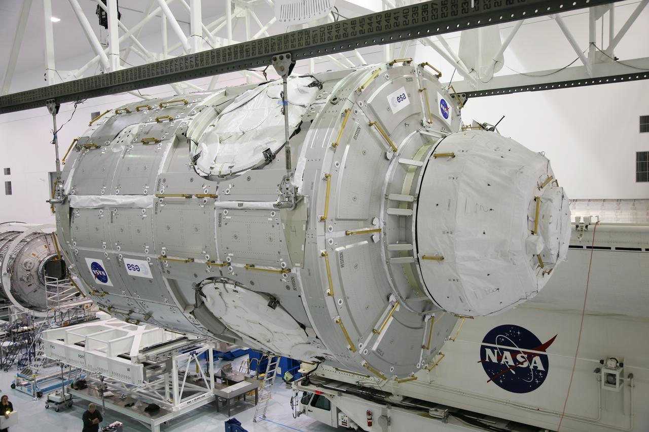 STS-130 TRANQUILITY NODE XFER TO PAYLOAD CANISTER