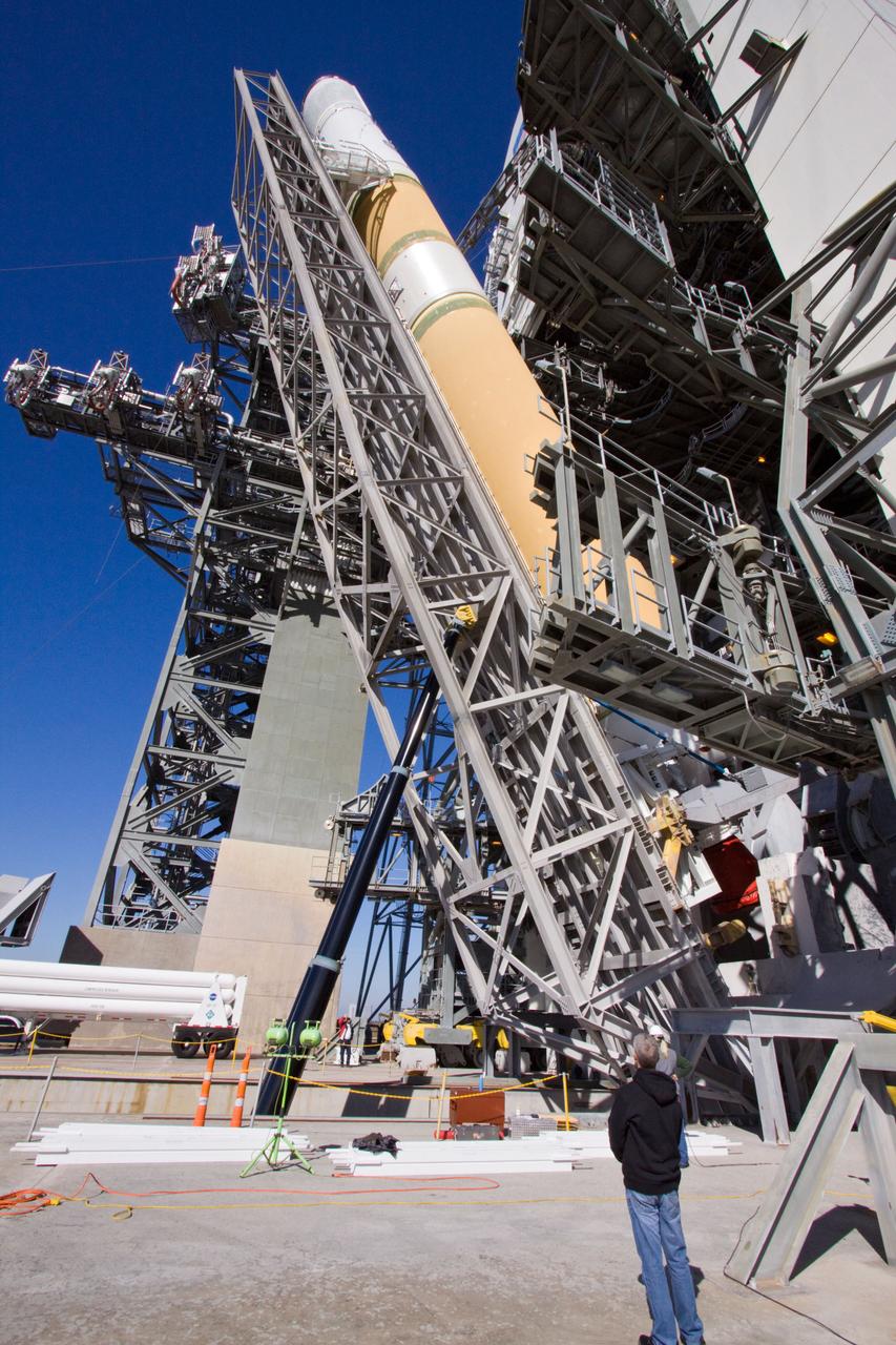 GOES-P DELTA IV BOOSTER ERECTION
