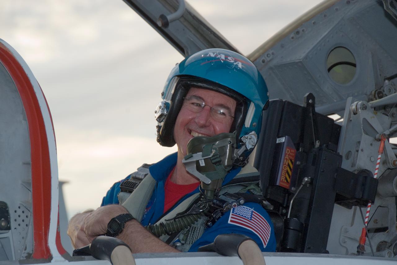 STS-130 TCDT - CREW ARRIVAL