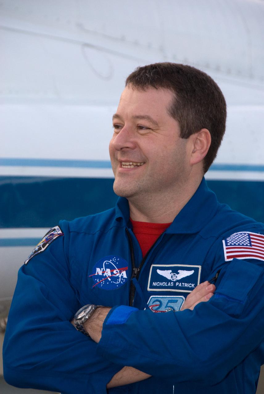 STS-130 TCDT - CREW ARRIVAL