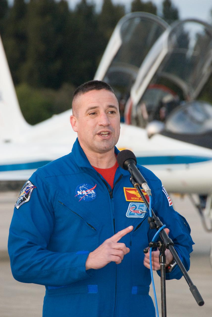 STS-130 TCDT - CREW ARRIVAL