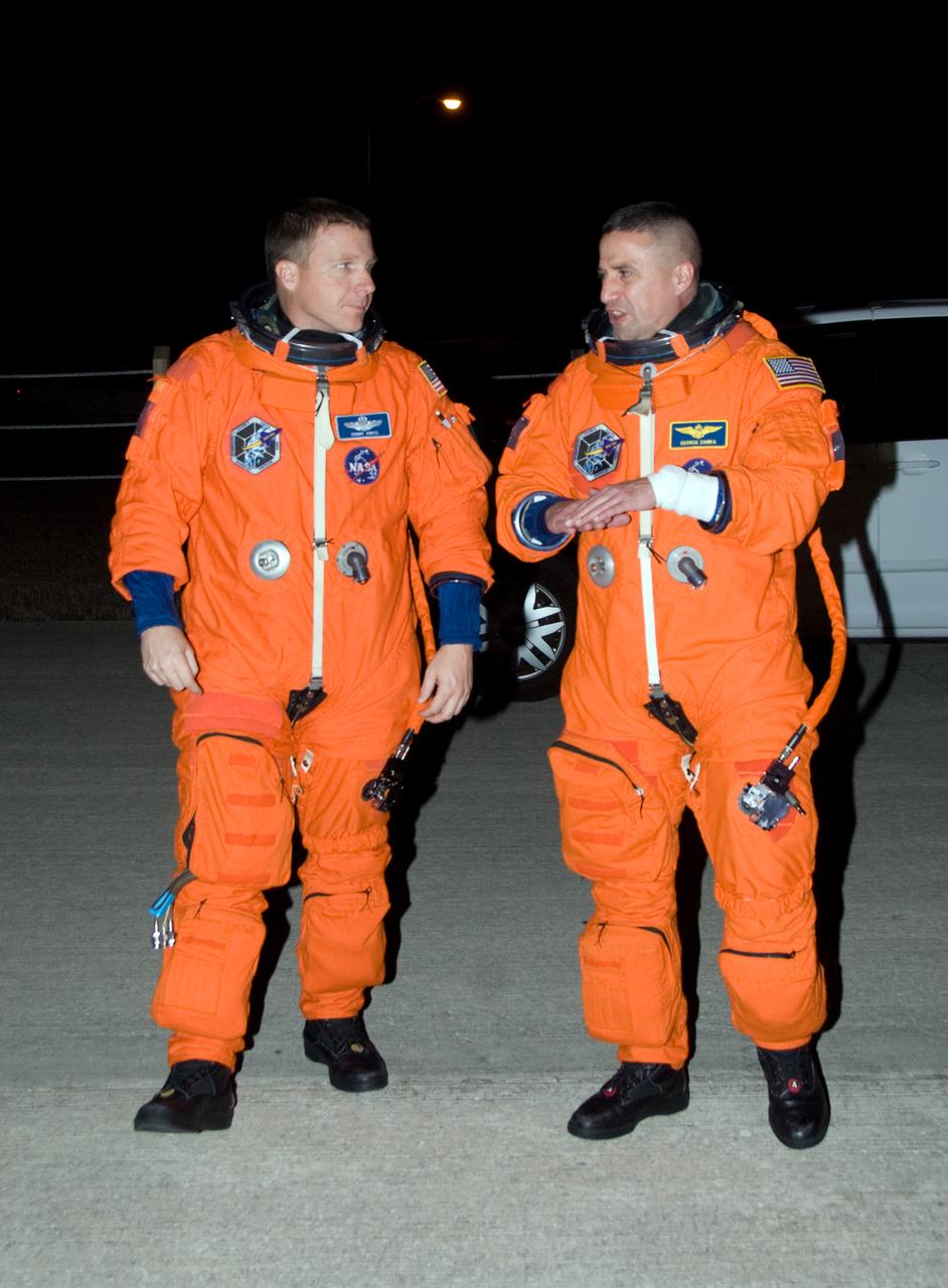 STS-130 TCDT - SUITED STA'S WITH COMMANDER AND PILOT