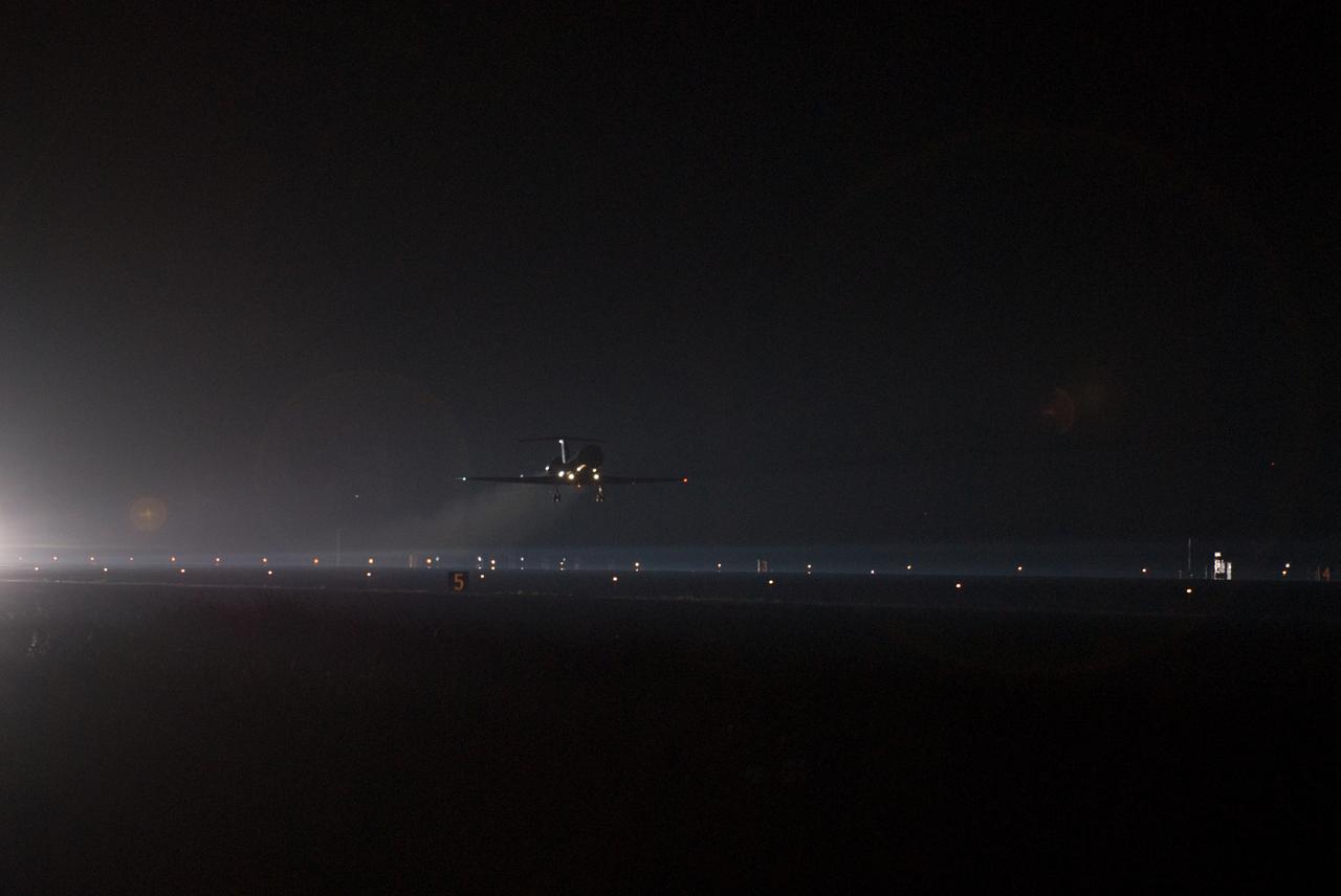 STS-130 TCDT - SUITED STA'S WITH COMMANDER AND PILOT