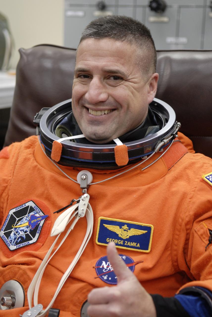 STS-130 TCDT - SUITING