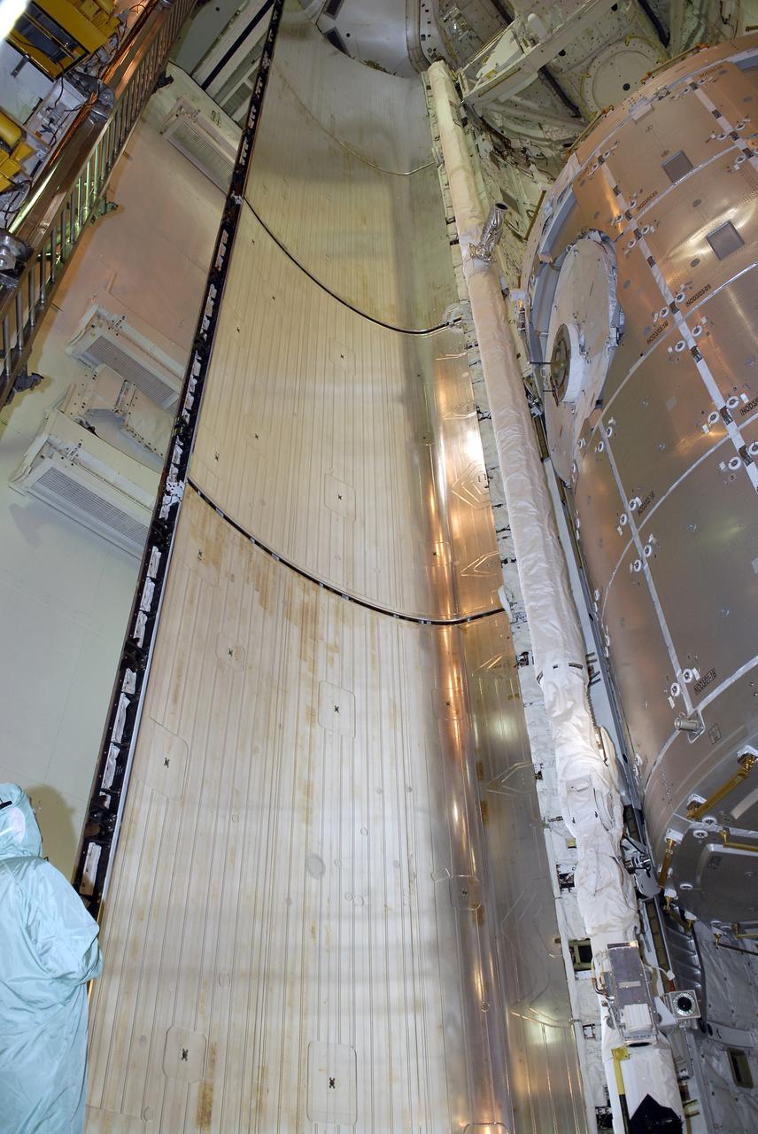 STS-130 ENDEAVOUR PAYLOAD BAY DOOR CLOSURE