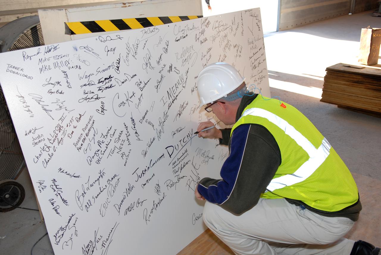 CONSTELLATION - NEW MLP CONSTRUCTION PROGRESS - SIGNING AND TREE 