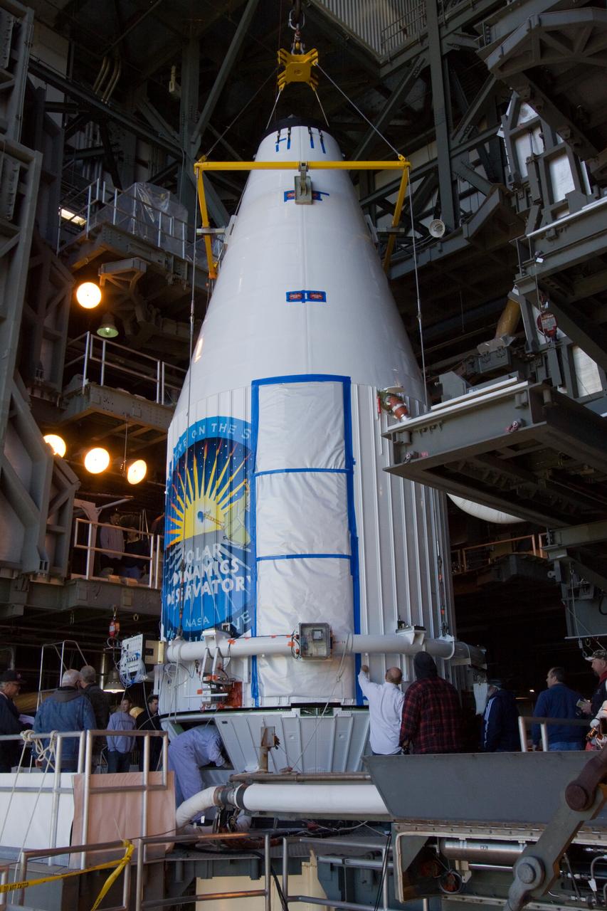 SDO MOVE FROM ASTROTECH TO PAD 41 - LIFT & MATE