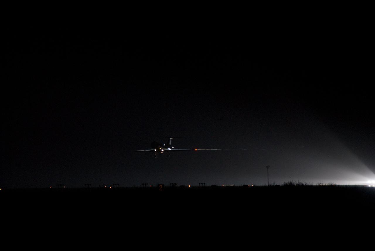 STS-130 LAUNCH L-5 SUITED STA'S W/COMMANDER GEORGE ZAMKA & PILOT TERRY VIRTS