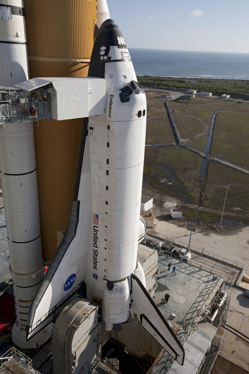 STS-130 LAUNCH L-1 RSS ROLLBACK