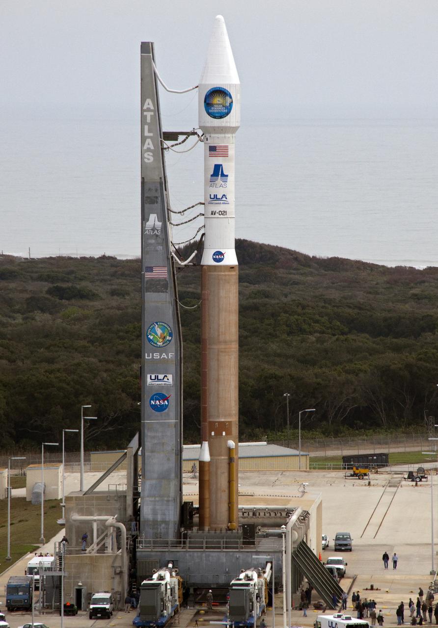 SDO ATLAS V ROLLOUT FROM VIF TO PAD 41