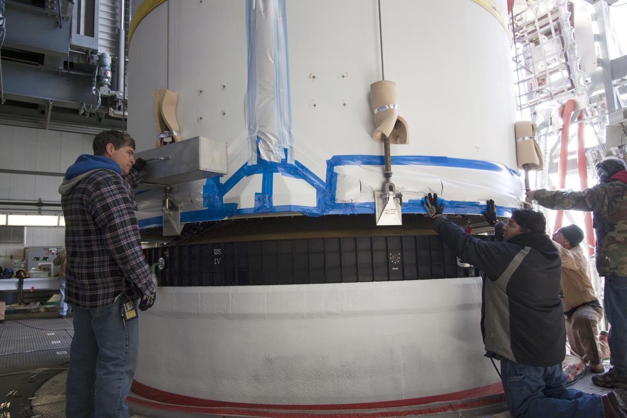 GOES-P LIFT & MATE TO DELTA IV