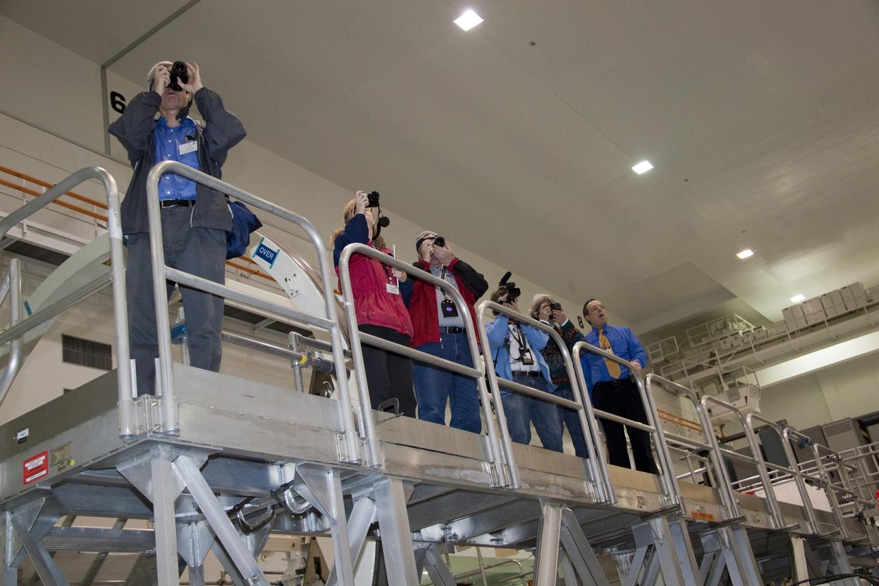 STS-131 MPLM LEONARDO MEDIA EVENT