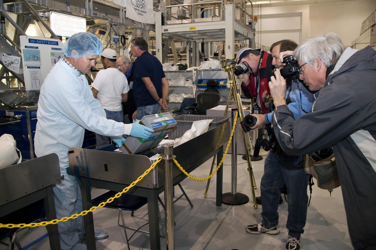 STS-131 MPLM LEONARDO MEDIA EVENT