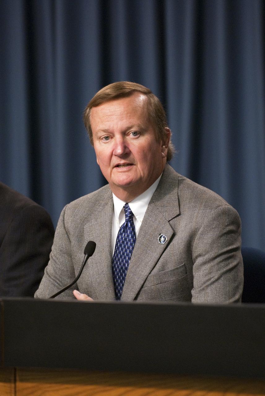 CAPE CANAVERAL, Fla. - In the Press Site auditorium at NASA's Kennedy Space Center in Florida, Mike Leinbach, NASA shuttle launch director, participates in a news conference following the successful landing of space shuttle Endeavour.  Endeavour touched down on Runway 15 at Kennedy's Shuttle Landing Facility at 10:20 p.m. EST Feb. 21, completing the 5.7-million-mile STS-130 mission on orbit 217.  It was the 23rd night landing in shuttle history and the 17th at Kennedy.  During Endeavour's STS-130 mission, astronauts installed the Tranquility node, a module that provides additional room for crew members and many of the station's life support and environmental control systems. Attached to Tranquility is a cupola with seven windows that provide a panoramic view of Earth, celestial objects and visiting spacecraft. The module was built in Turin, Italy, by Thales Alenia Space for the European Space Agency.  The orbiting laboratory is approximately 90 percent complete now in terms of mass.  STS-130 was the 24th flight for Endeavour, the 32nd shuttle mission devoted to ISS assembly and maintenance, and the 130th shuttle mission to date.  For information on the STS-130 mission and crew, visit http:__www.nasa.gov_mission_pages_shuttle_shuttlemissions_sts130_index.html.  Photo credit: NASA_Kim Shiflett
