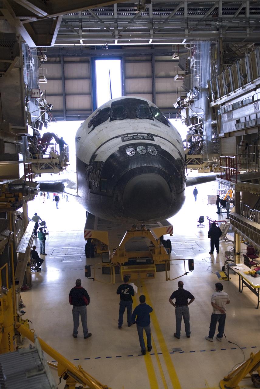STS-131 DISCOVERY ROLLOVER FROM OPF-3 TO VAB