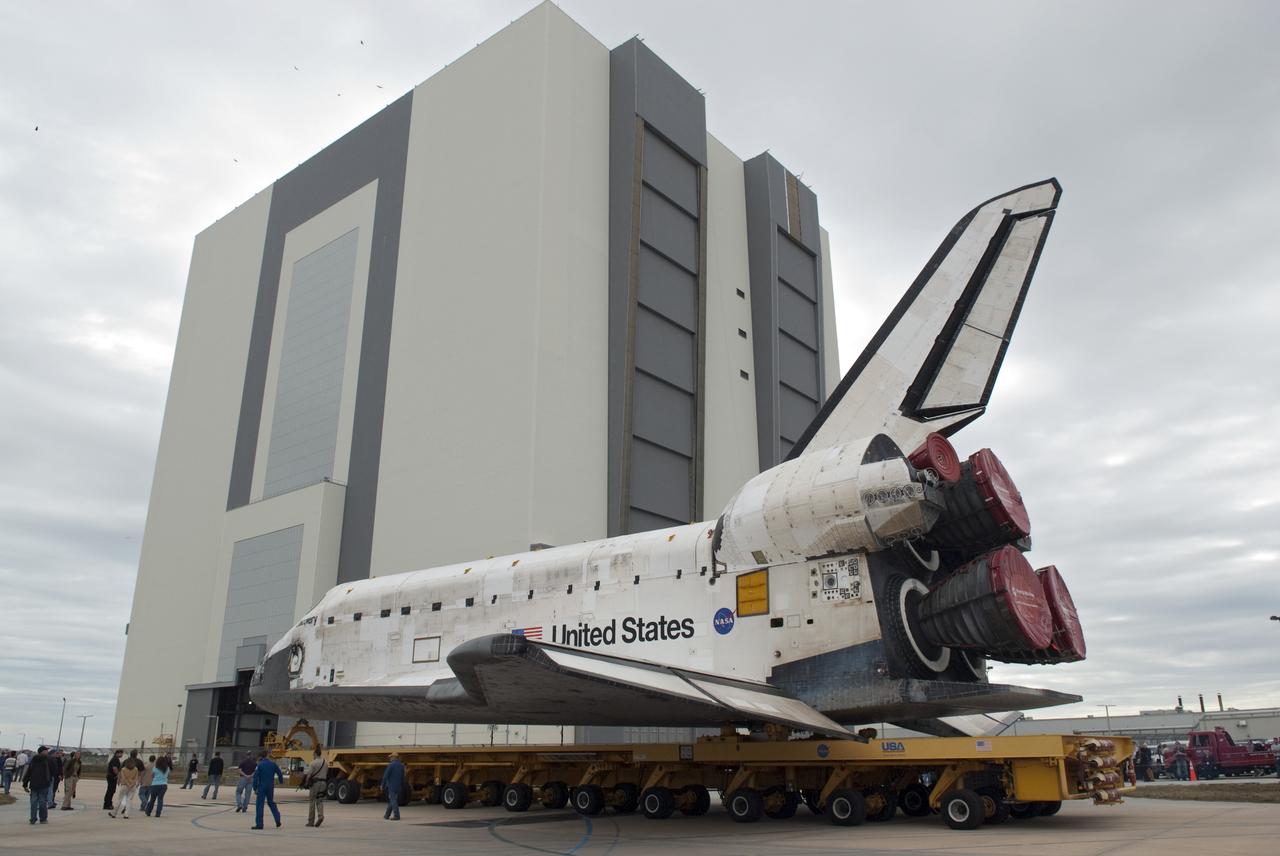 STS-131 DISCOVERY ROLLOVER FROM OPF-3 TO VAB