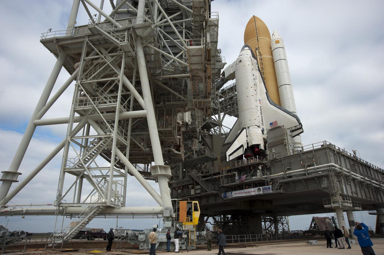 STS-131 DISCOVERY AT PAD 39A AFTER ROLLOUT - HARDDOWN