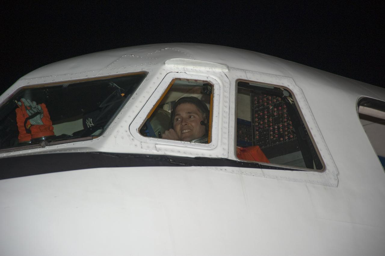 STS-131 TCDT - Suited STA's