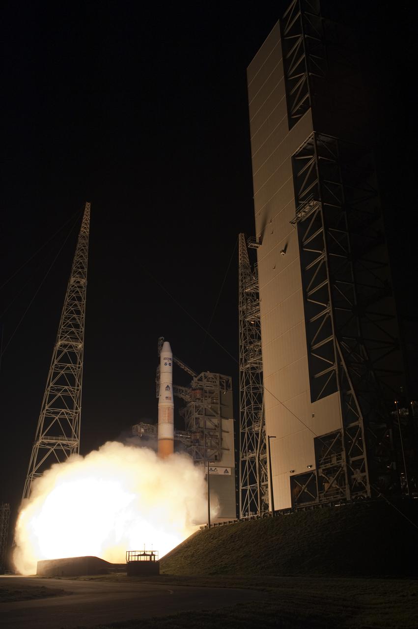 CAPE CANAVERAL, Fla. – In a flash of light, the United Launch Alliance Delta IV rocket carrying NASA's GOES-P meteorological satellite lifts off Launch Complex 37 on Cape Canaveral Air Force Station in Florida at 6:57 p.m. EST. GOES-P, the latest Geostationary Operational Environmental Satellite, was developed by NASA for the National Oceanic and Atmospheric Administration, or NOAA. The GOES-P spacecraft will be placed in a 22,300-mile-high geosynchronous orbit where it will appear to hover over a single point on Earth. The spacecraft is outfitted with a complex suite of observation instruments and cameras so it can accurately report on weather and climate conditions on Earth. For information on GOES-P, visit http:__www.nasa.gov_mission_pages_GOES-P_main_index.html. Photo credit: NASA_Sandra Joseph and Tony Gray