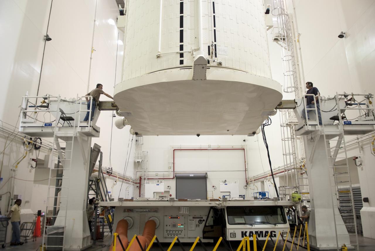 STS-131 PAYLOAD CANISTER ROTATION