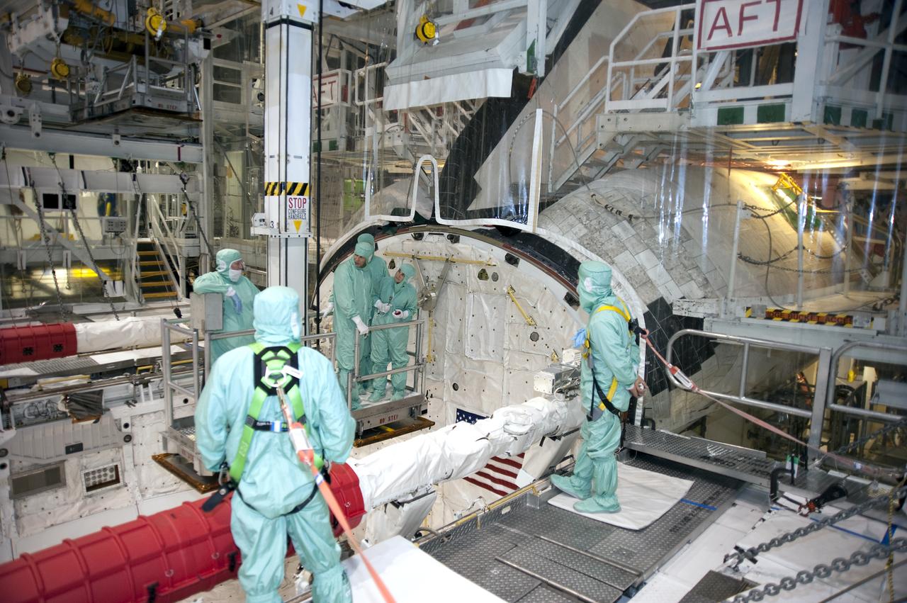 STS-132 CREW CEIT - ATLANTIS