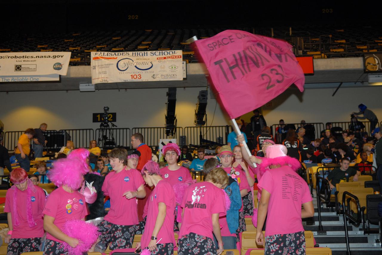 2010 FIRST ROBOTICS COMPETITION - DAY 1